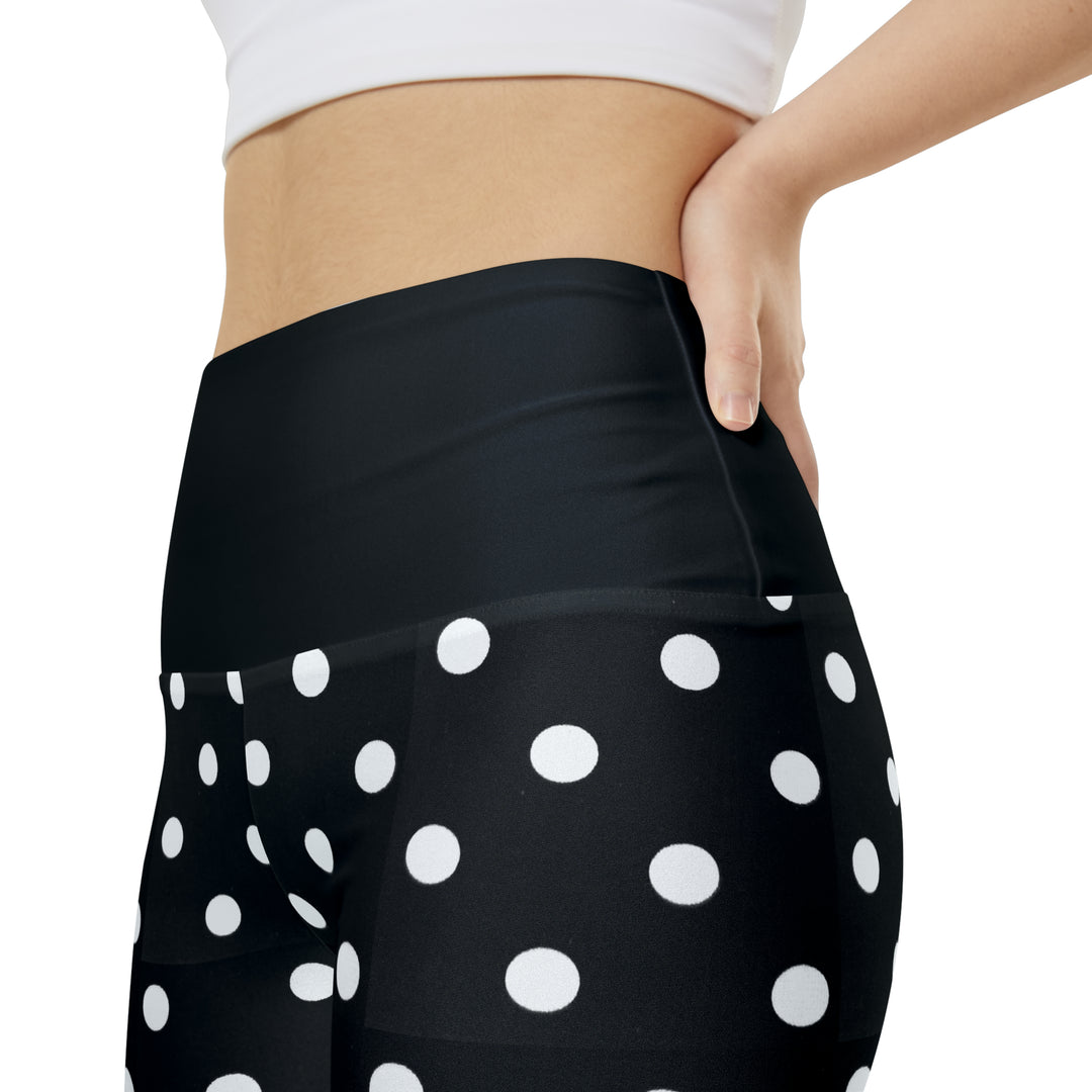 Polka dot Women's Workout Shorts (AOP)