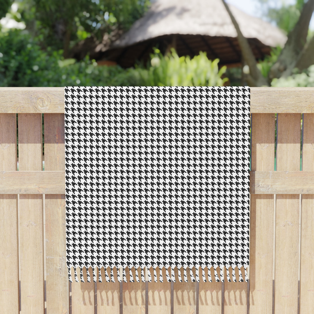 Hound's Tooth Beach Cloth