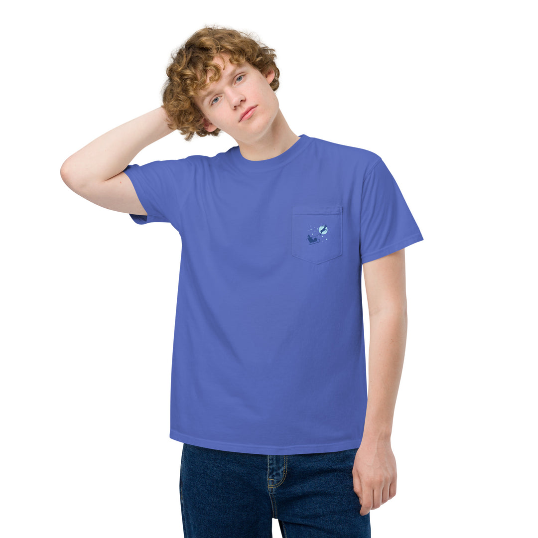 Alpaca'in Christmas Hos Unisex garment-dyed pocket t-shirt