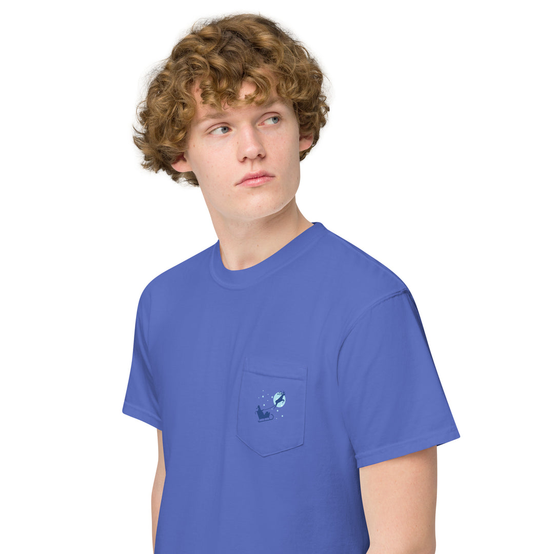 Alpaca'in Christmas Hos Unisex garment-dyed pocket t-shirt