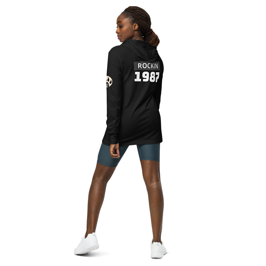 The Still of the Night, wolf clawHooded long-sleeve tee