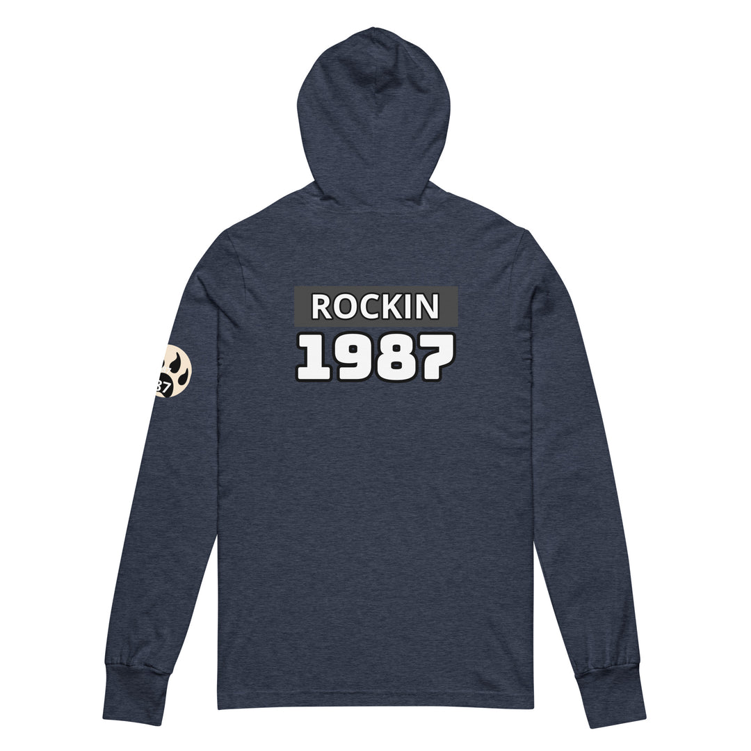 The Still of the Night, wolf clawHooded long-sleeve tee
