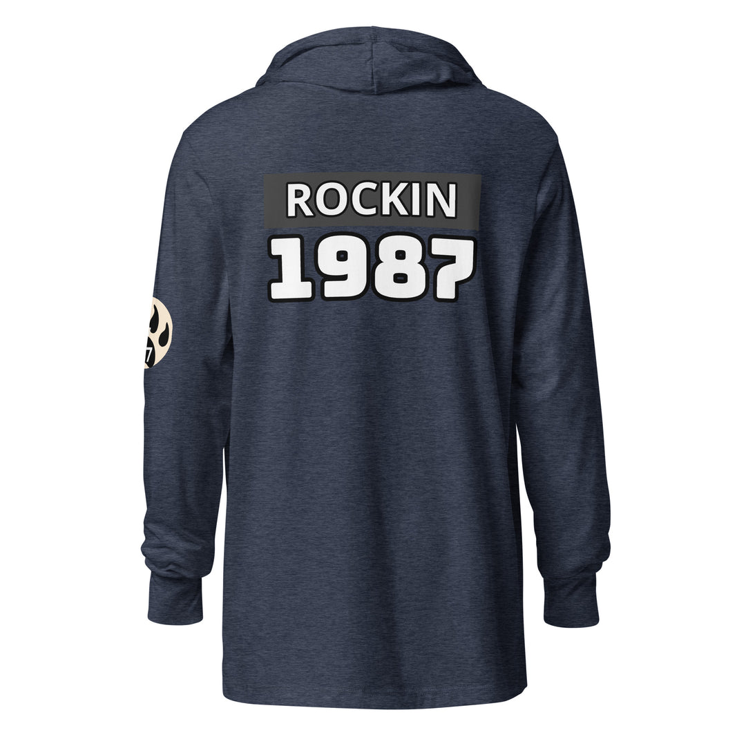 The Still of the Night, wolf clawHooded long-sleeve tee