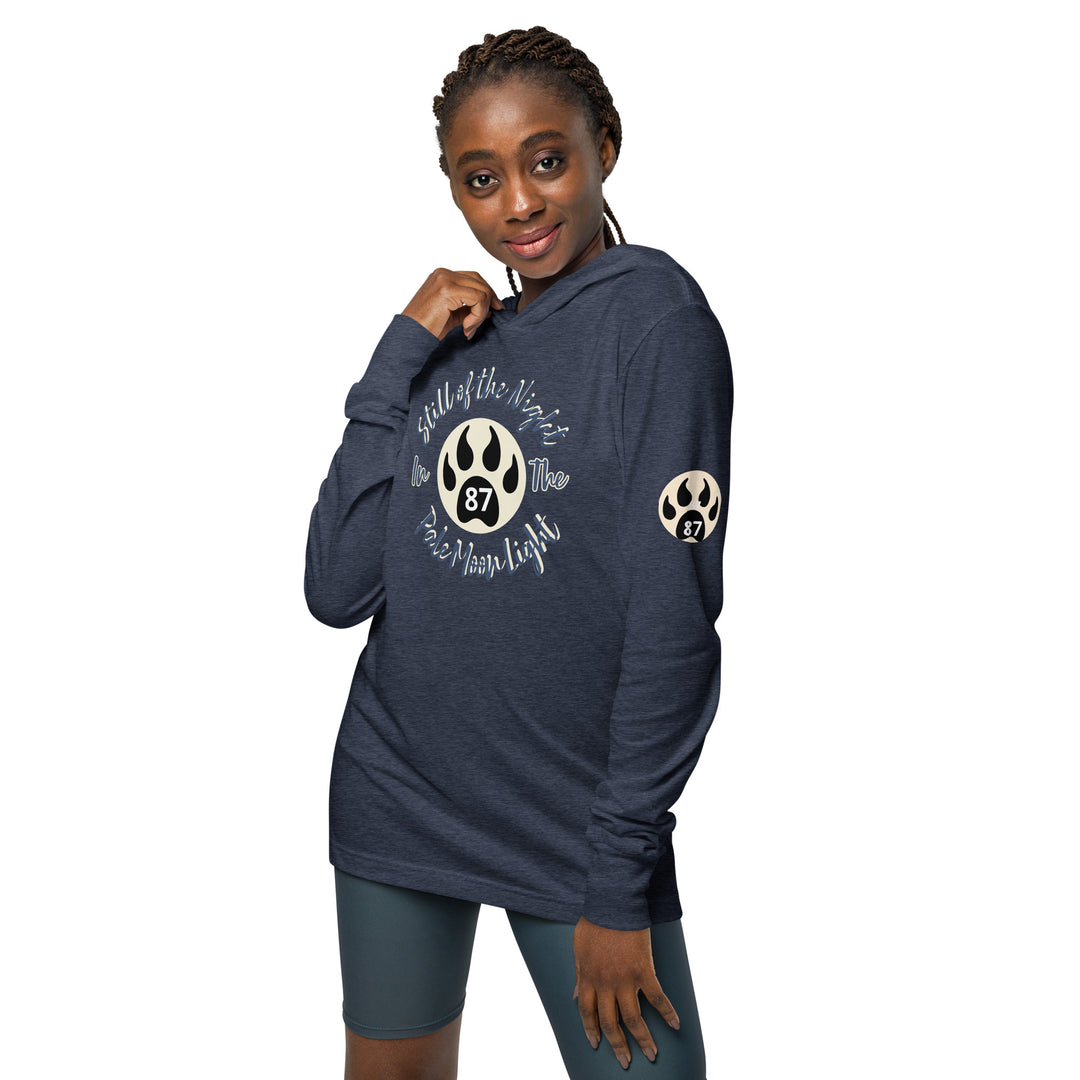 The Still of the Night, wolf clawHooded long-sleeve tee