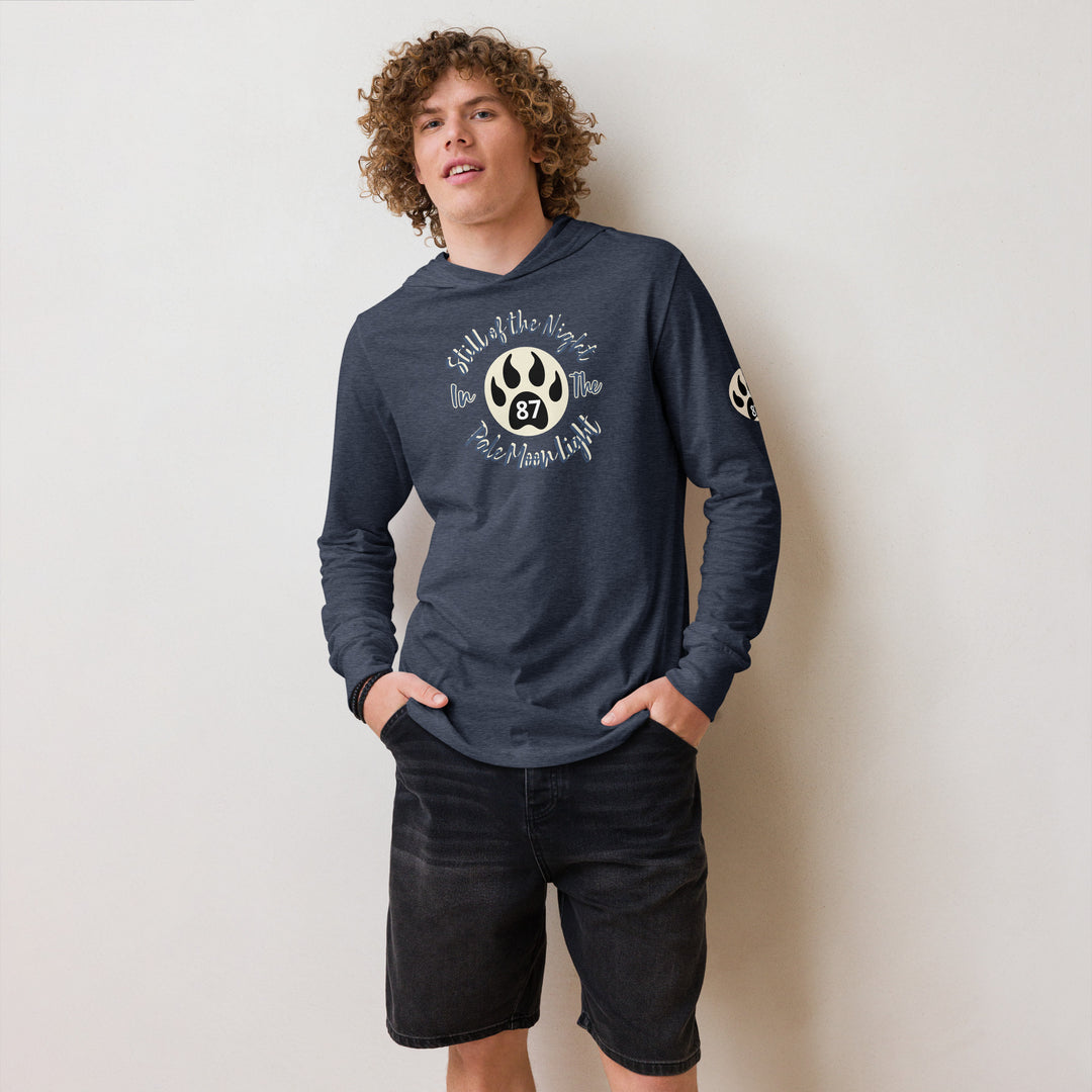 The Still of the Night, wolf clawHooded long-sleeve tee