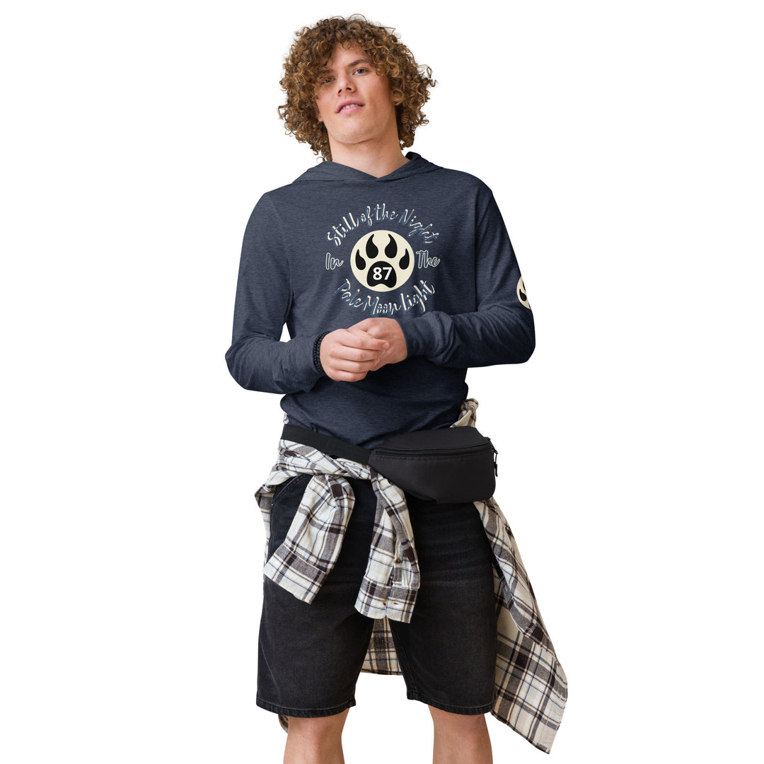 The Still of the Night, wolf clawHooded long-sleeve tee