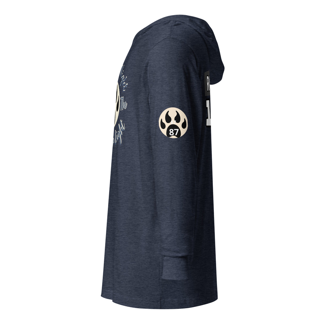 The Still of the Night, wolf clawHooded long-sleeve tee